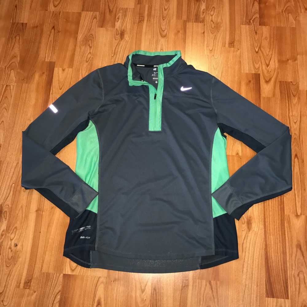 Nike lightweight dri-fit quarter zip long sleeve